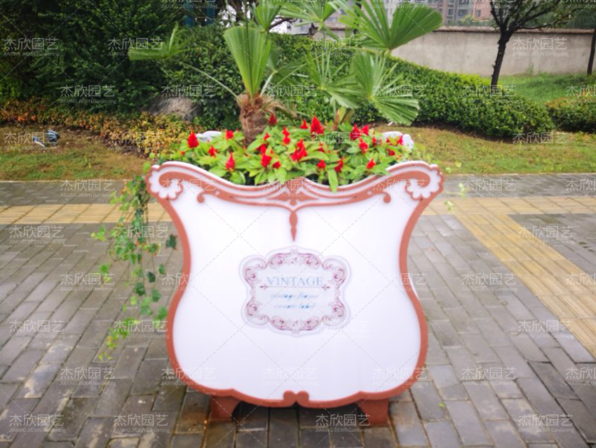 鋁合金花箱、PVC花箱孰好孰壞？