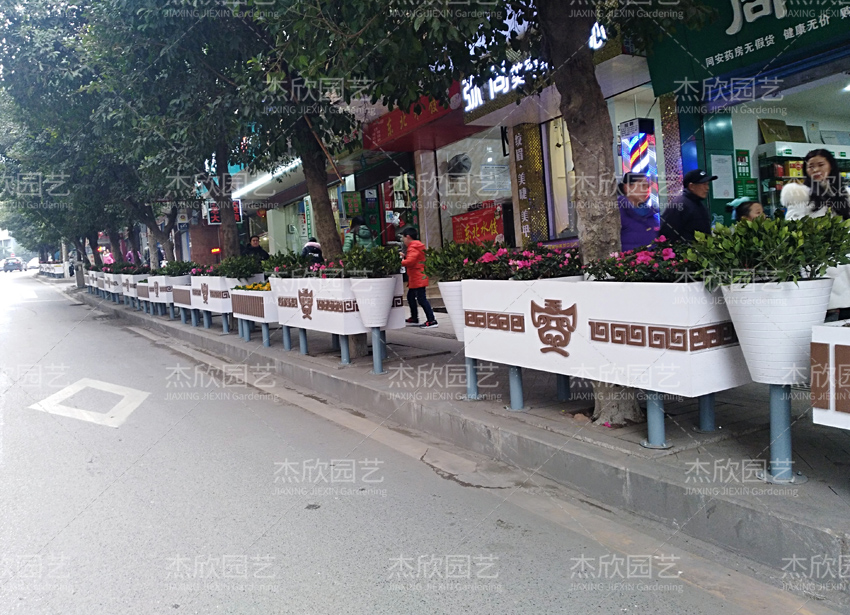 室外花箱道路護欄，大家一致的選擇！